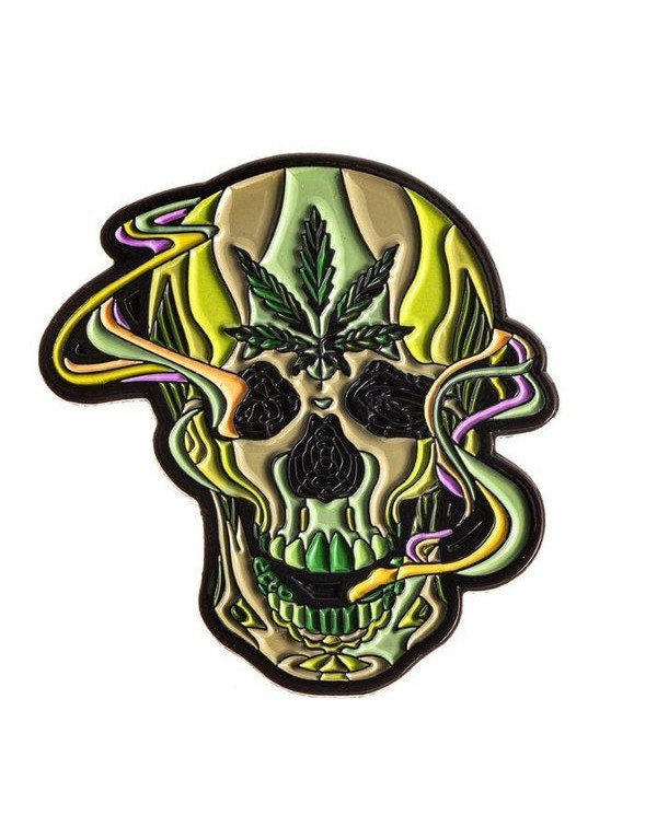 White Smoking Skull Pin by Prizecor